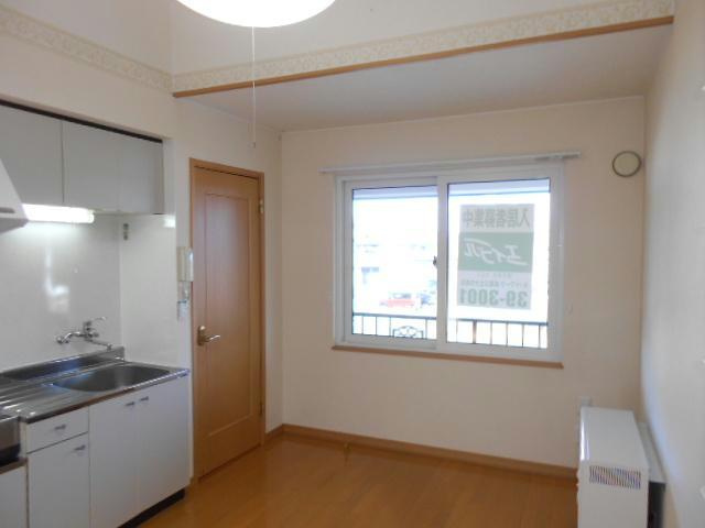 エステートｉｎラミネールの居間・リビング