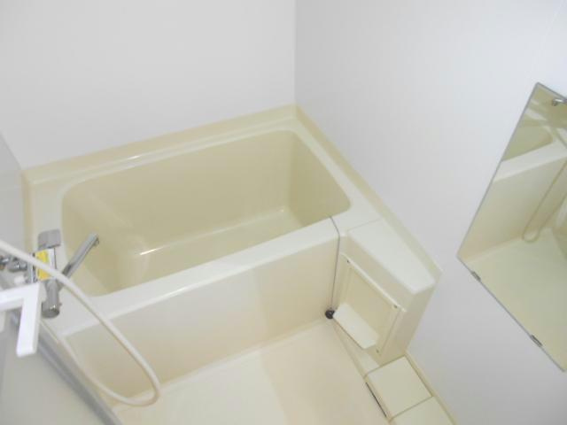 エステートｉｎラミネールの浴室