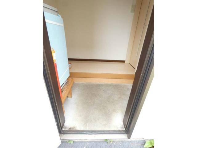 東川町１３－２１　1棟2戸の玄関