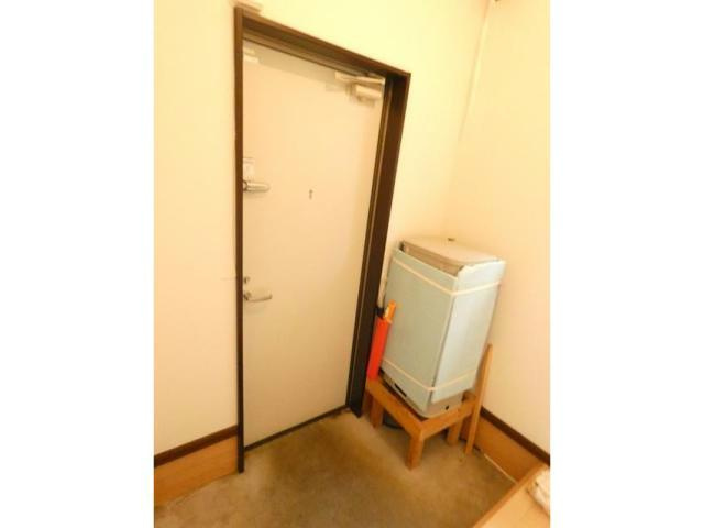 東川町１３－２１　1棟2戸の玄関