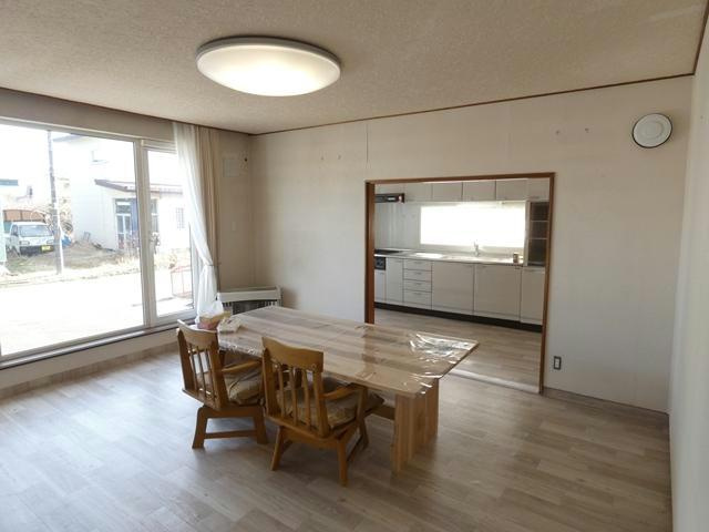 大楽毛西２－３０－１６店舗付住宅の居間・リビング
