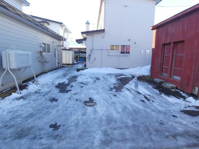 新富士町４－７－２テラスハウスの駐車場