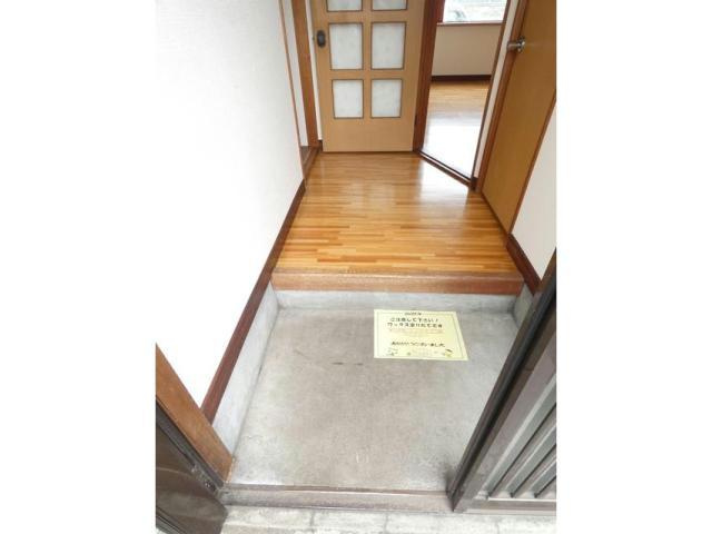 コーポ紬の玄関