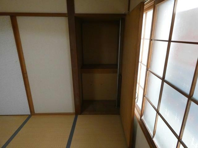 松田マンションの収納