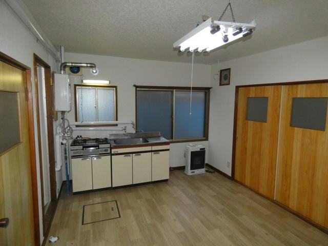 富士見東棟の居間・リビング