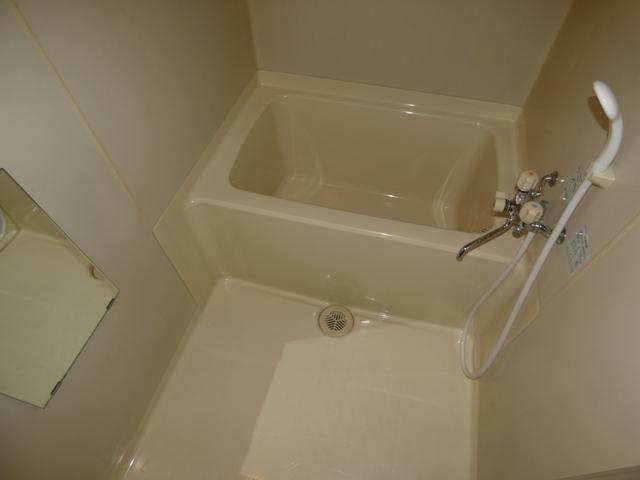 ハイツドリーム（曙）の浴室