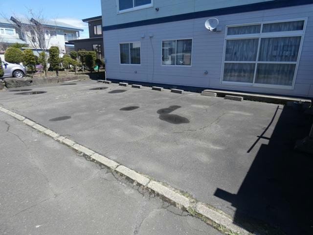 ハイツドリーム（曙）の駐車場