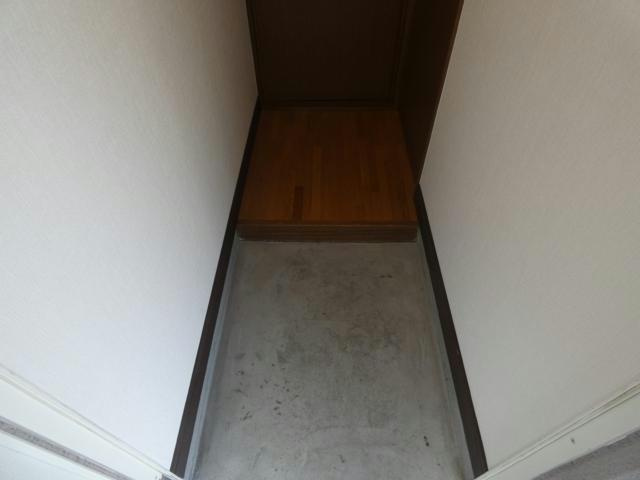ハイムかん田の玄関