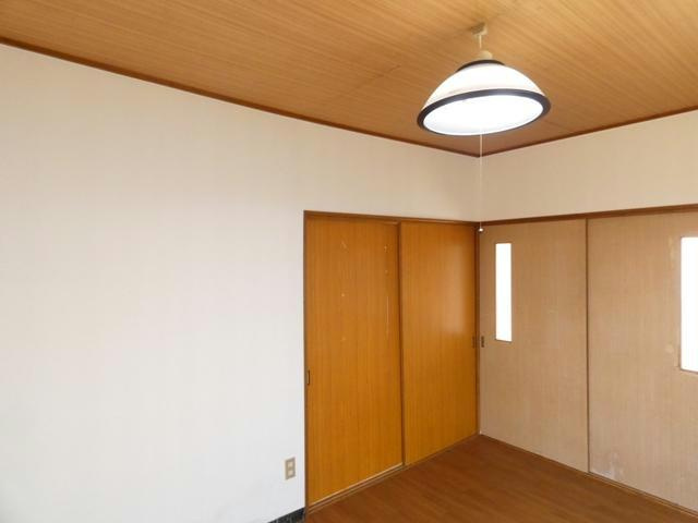 菅マンションの居間・リビング