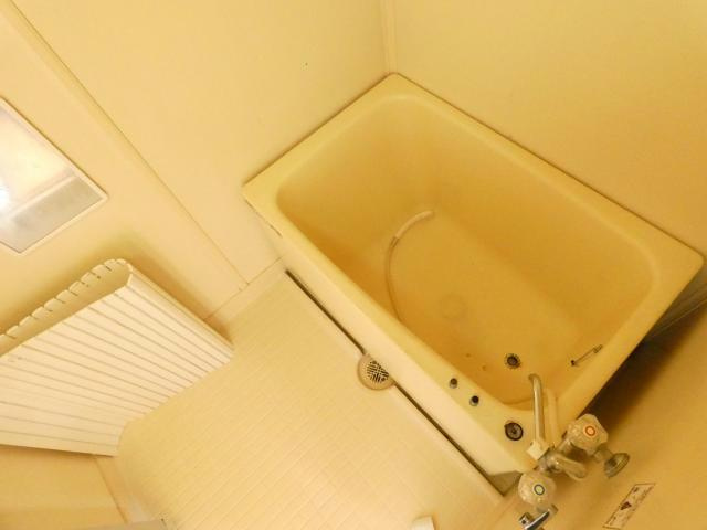 菅マンションの浴室