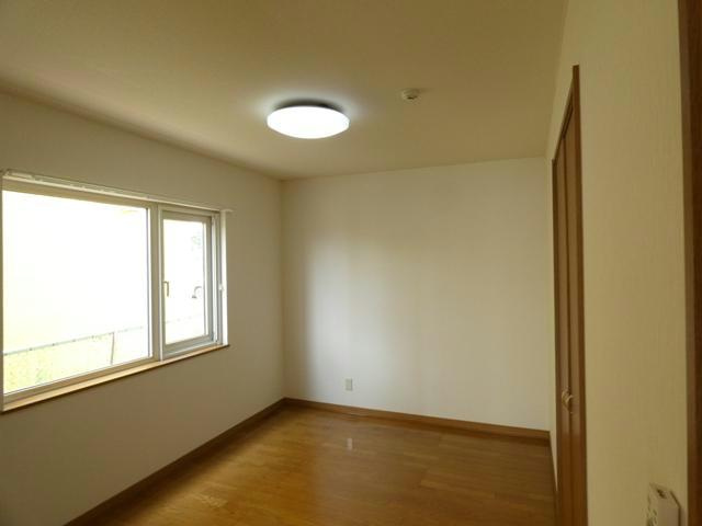 ハイツエミールⅠの居間・リビング