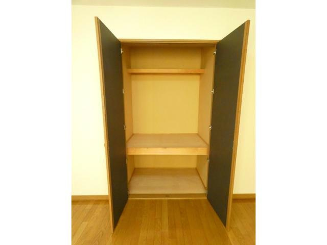 ハイツエミールⅠの居間・リビング