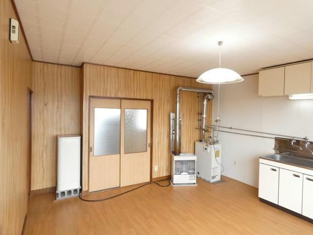 ひまわりハイツⅡ（鳥取北）の居間・リビング