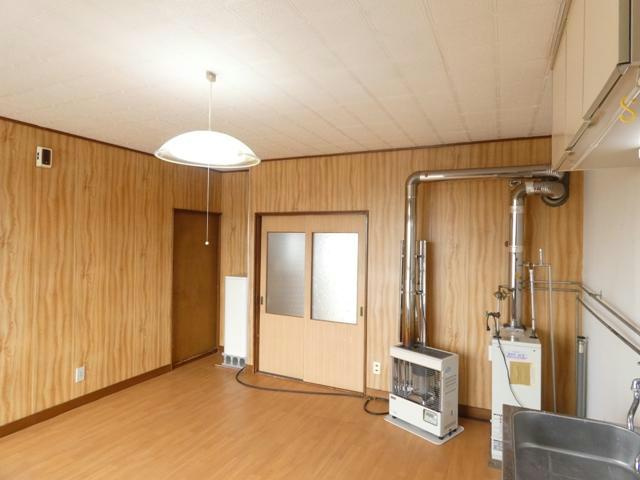 ひまわりハイツⅡ（鳥取北）の居間・リビング