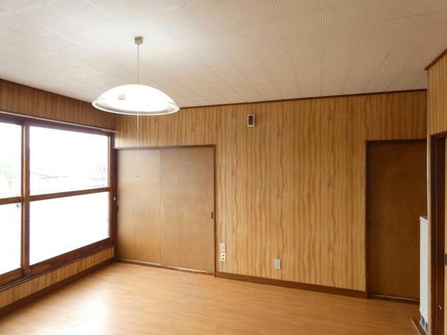 ひまわりハイツⅡ（鳥取北）の居間・リビング