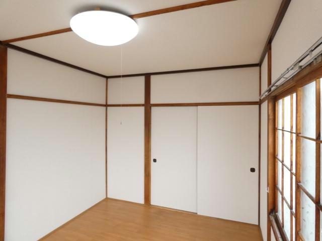 ひまわりハイツⅡ（鳥取北）の居間・リビング