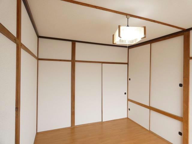 ひまわりハイツⅡ（鳥取北）の居間・リビング