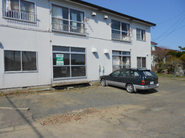 ひまわりハイツⅡ（鳥取北）の駐車場