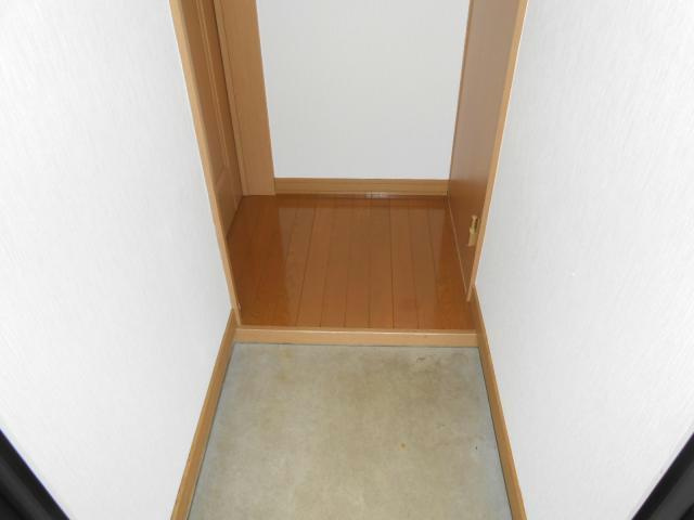 コーポリベラルⅡの玄関