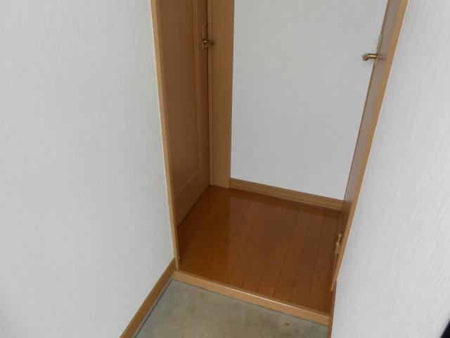 コーポリベラルⅡの玄関