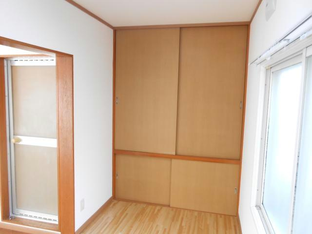 フラワーハイツ(星が浦大通）の居間・リビング