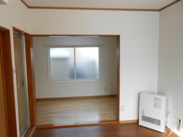 フラワーハイツ(星が浦大通）の居間・リビング