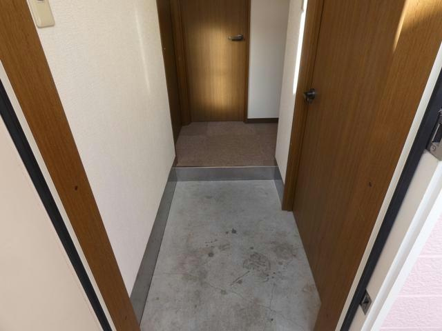 レジデンス昭和の玄関