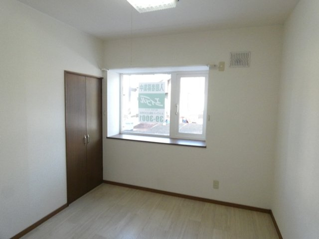 コーポ文苑の洋室