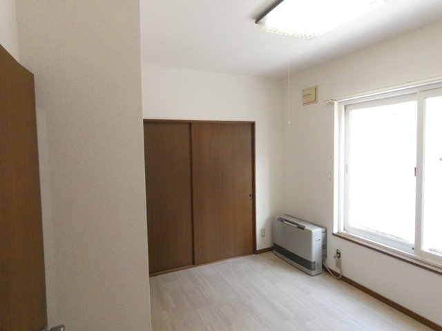 コーポ文苑の居間・リビング