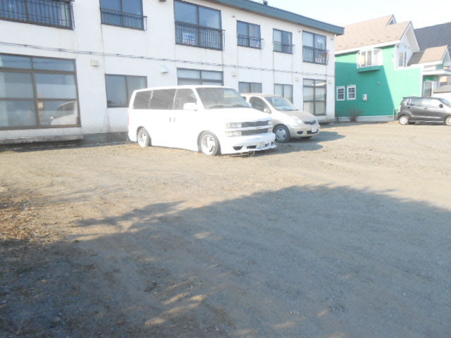 桑原マンションの駐車場