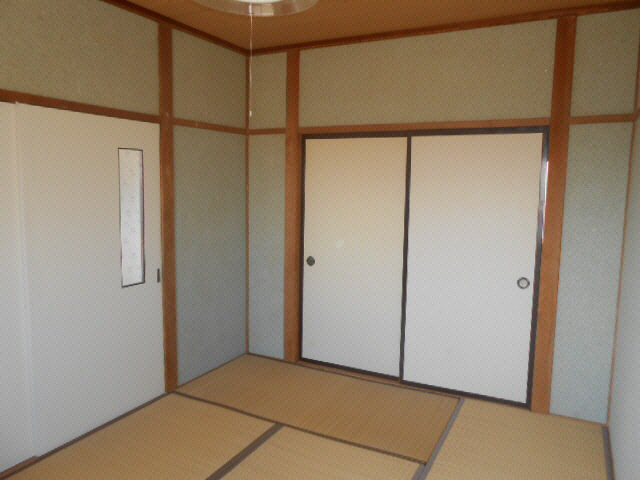 桑原マンションの居間・リビング