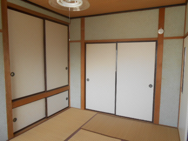 桑原マンションの居間・リビング