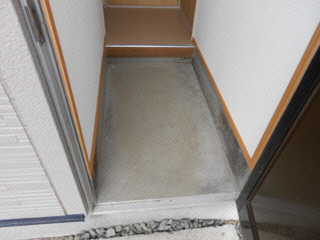 大西アパートの玄関