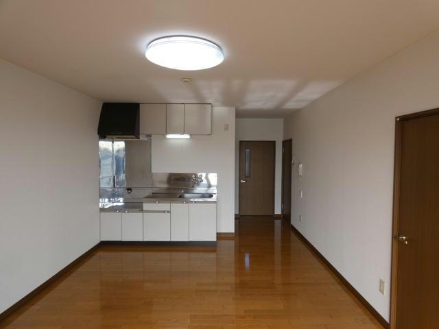 メゾンフローラの居間・リビング