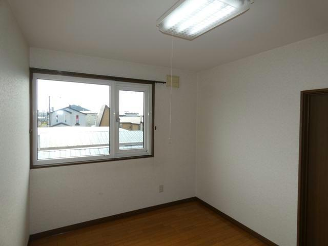 メゾンフローラの居間・リビング