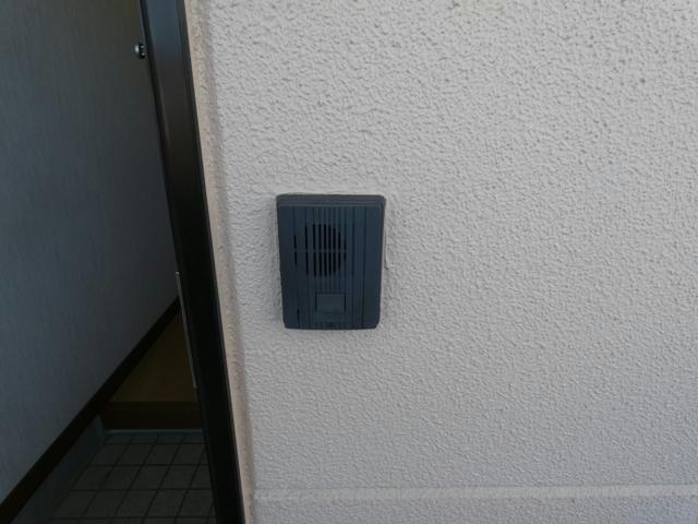 メゾンフローラの玄関