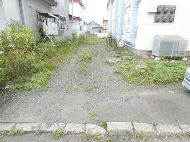 インペリアルスカイの駐車場