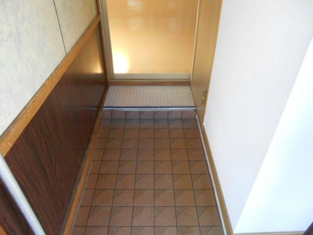 浅井マンション№７の玄関