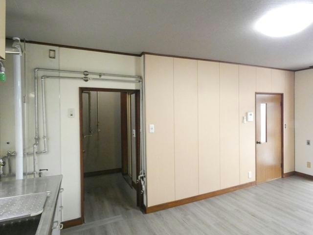 阿部ハイツの居間・リビング