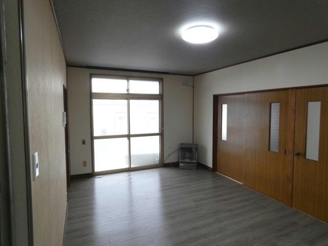 阿部ハイツの居間・リビング