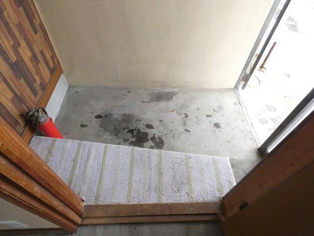 阿部ハイツの玄関