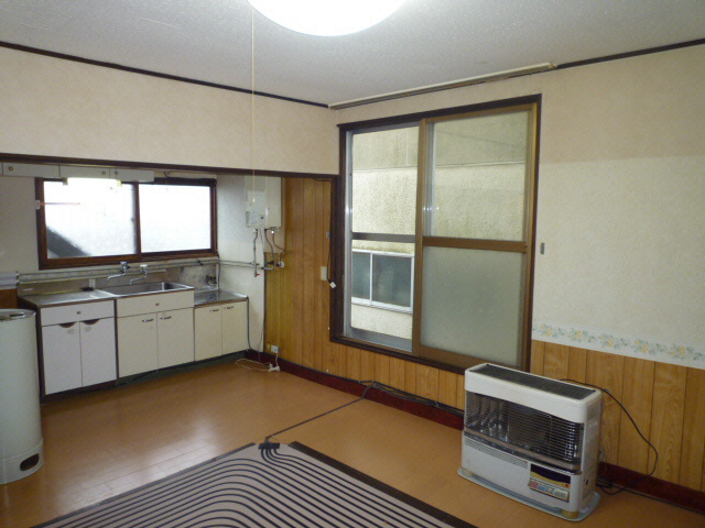 ビーズハイツの居間・リビング