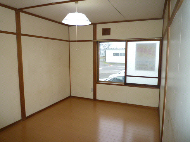 ビーズハイツの居間・リビング