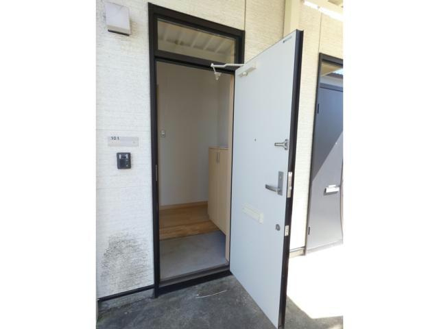 コーポＹＯＵの玄関