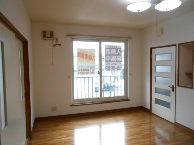 コーポ翠の居間・リビング