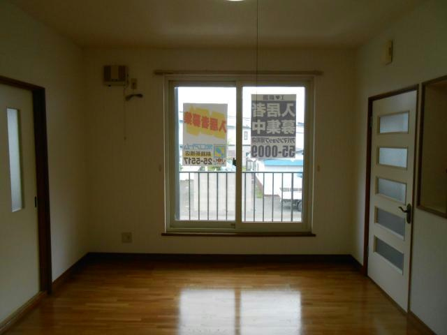 コーポ翠の居間・リビング