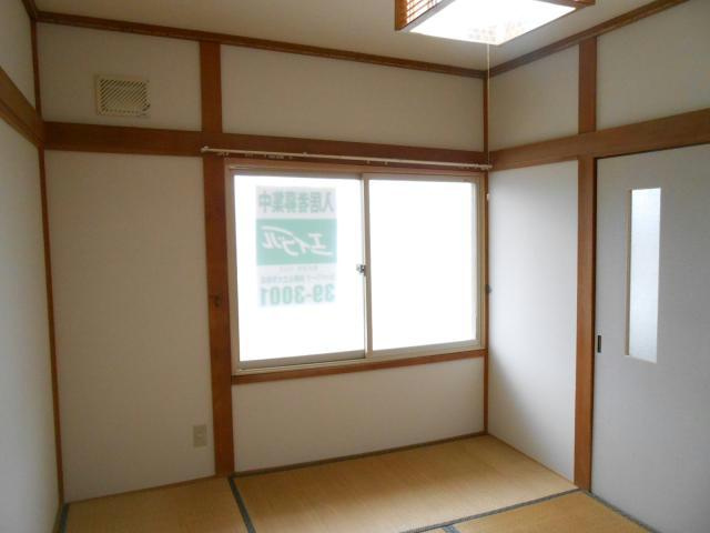 コーポ翠の居間・リビング