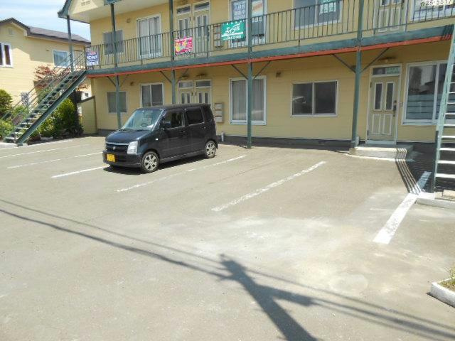 コーポ翠の駐車場