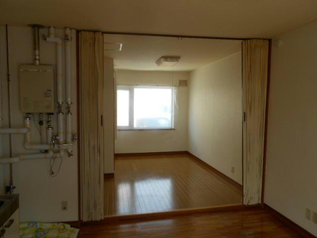 コーポ翠の居間・リビング