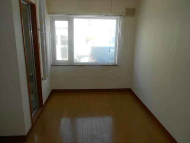 コーポ翠の居間・リビング